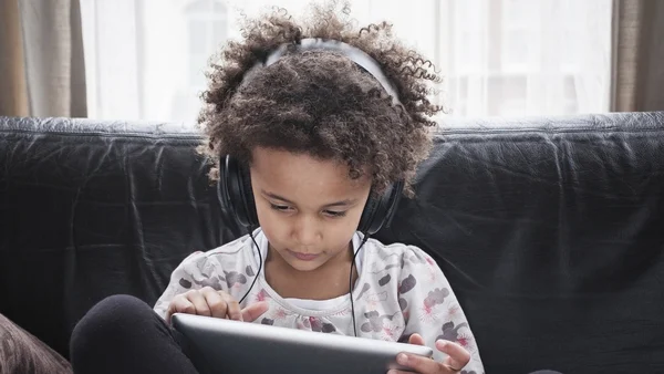 12 websites to keep kids busy, informed &amp; entertained
